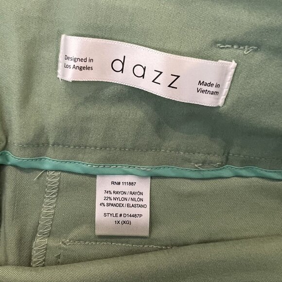 DAZZ Pencil Skirt Size‎ 1X Womens Green Stretchy Belted style D14487 - Picture 8 of 8